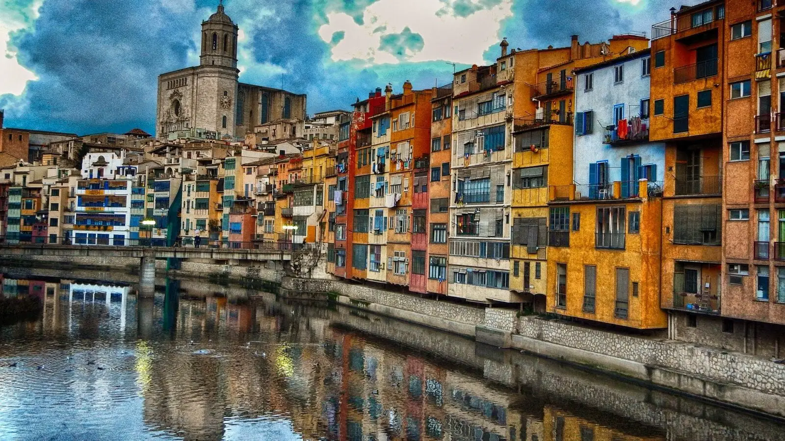 https://mdw-travel-data-us-east-1.s3.amazonaws.com/img/country/Spain/Girona-Cathedral/img_03.jpg
