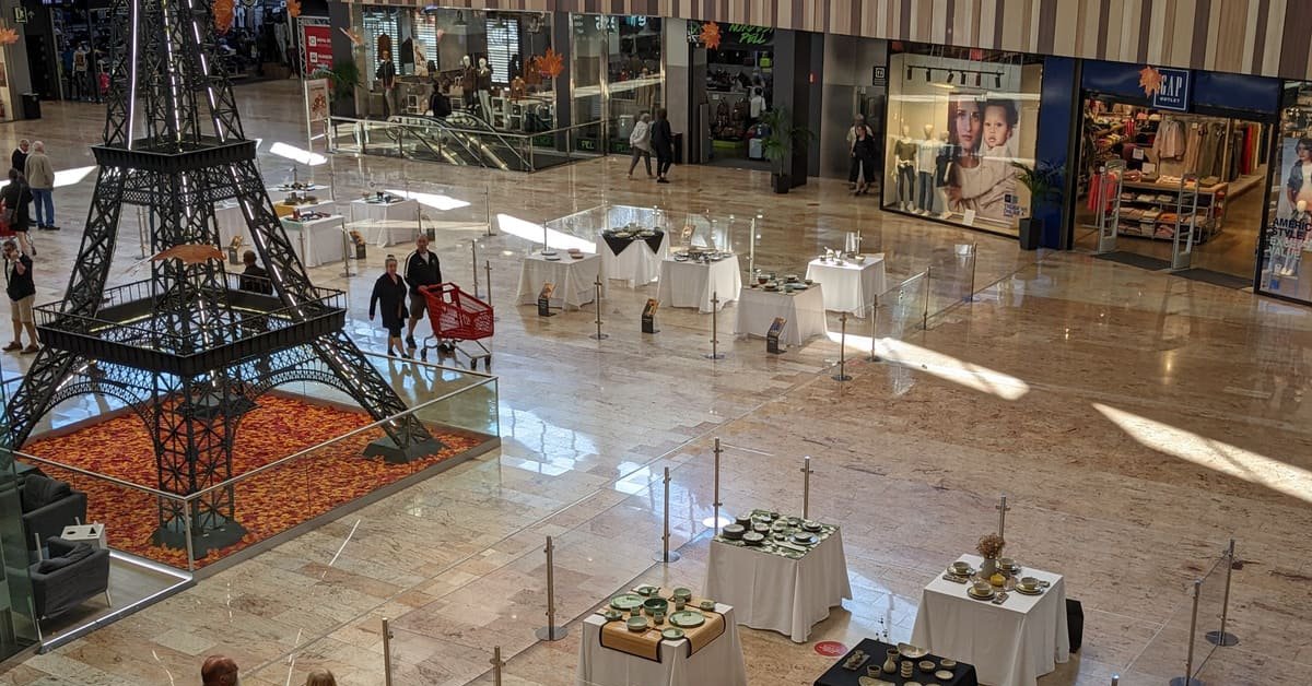 https://mdw-travel-data-us-east-1.s3.amazonaws.com/img/country/Spain/Gran-Jonquera-Outlet-&-Shopping/img_02.jpg