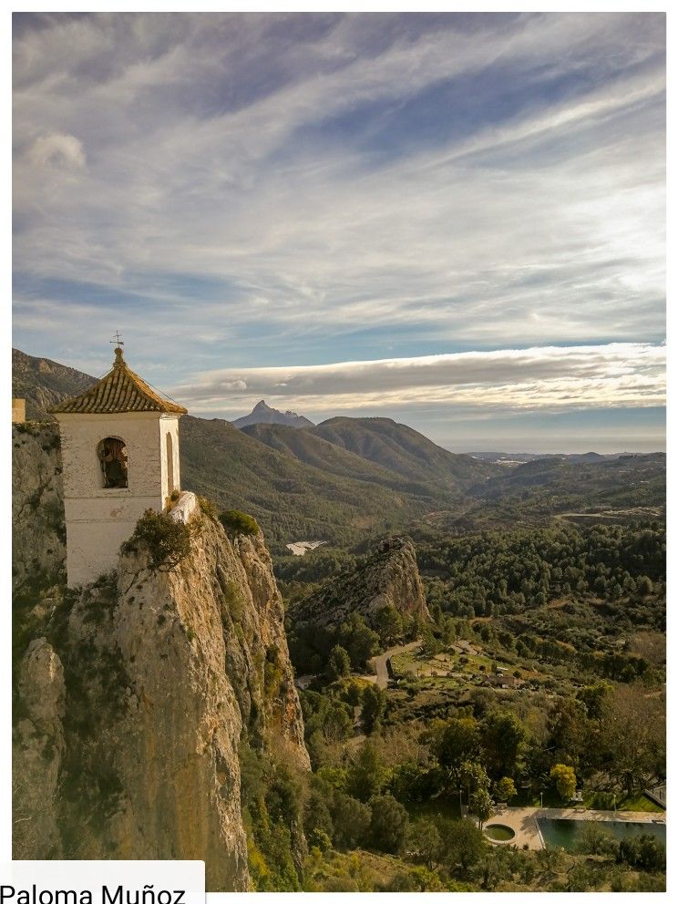 https://mdw-travel-data-us-east-1.s3.amazonaws.com/img/country/Spain/Guadalest-Castle/img_05.jpg