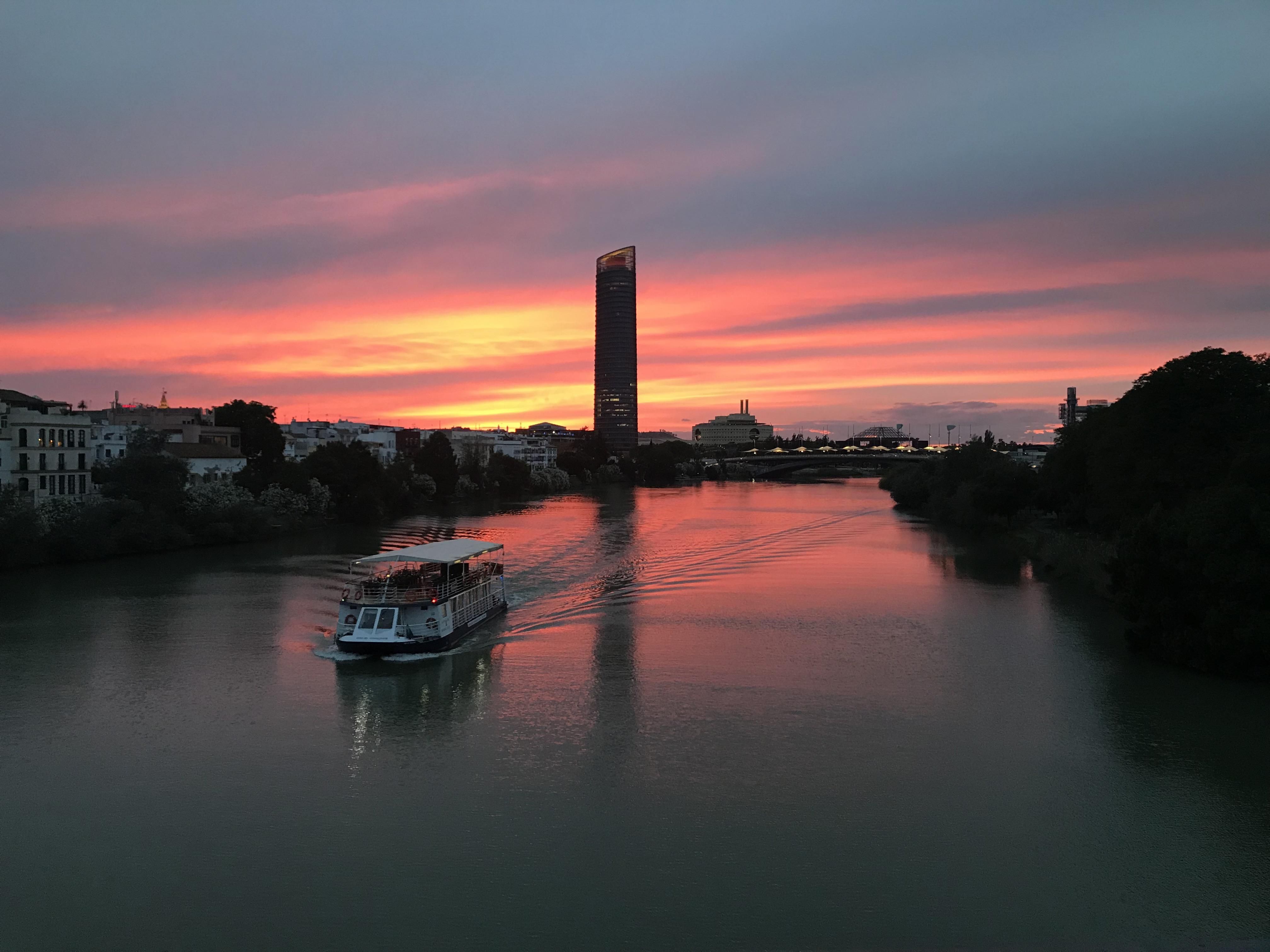 https://mdw-travel-data-us-east-1.s3.amazonaws.com/img/country/Spain/Guadalquivir-River/img_02.jpg