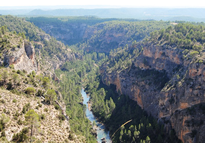 https://mdw-travel-data-us-east-1.s3.amazonaws.com/img/country/Spain/Hoces-del-Cabriel-Natural-Park/img_01.jpg