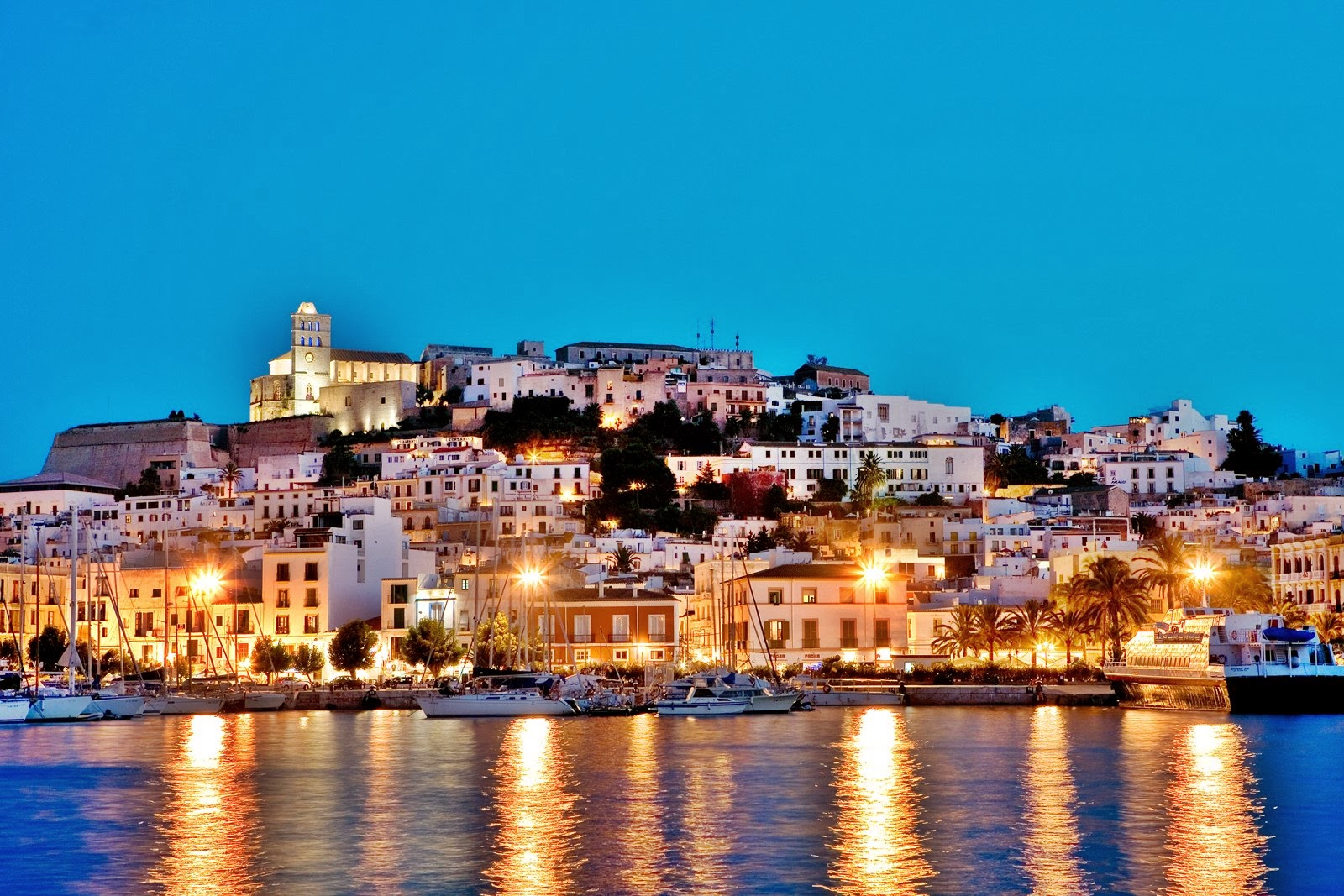 https://mdw-travel-data-us-east-1.s3.amazonaws.com/img/country/Spain/Ibiza-Cathedral-(Catedral-de-Ibiza)/img_05.jpg