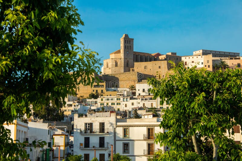 https://mdw-travel-data-us-east-1.s3.amazonaws.com/img/country/Spain/Ibiza-Cathedral/img_02.jpg