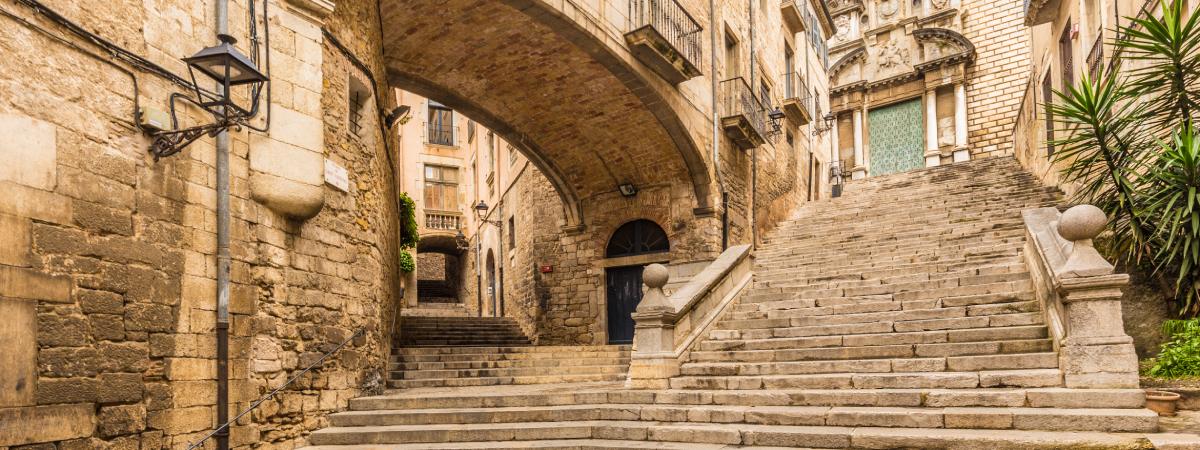 https://mdw-travel-data-us-east-1.s3.amazonaws.com/img/country/Spain/Jewish-Quarter/img_02.jpg