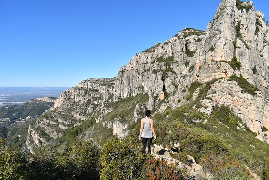 https://mdw-travel-data-us-east-1.s3.amazonaws.com/img/country/Spain/La-Murta-y-Casella-Natural-Park/img_03.jpg