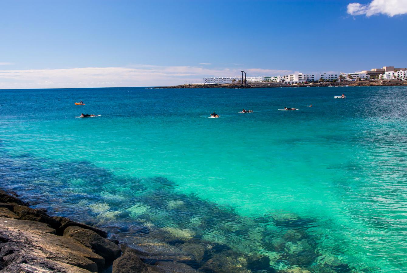 https://mdw-travel-data-us-east-1.s3.amazonaws.com/img/country/Spain/Las-Cucharas-Beach/img_01.jpg