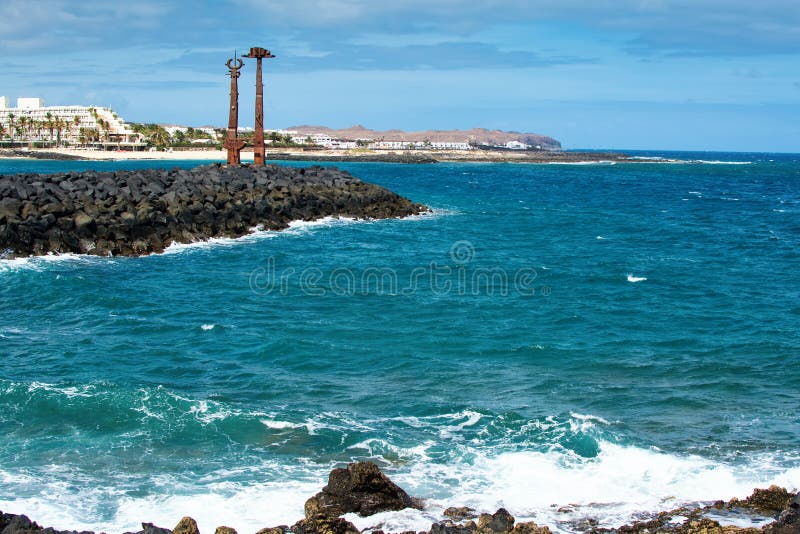 https://mdw-travel-data-us-east-1.s3.amazonaws.com/img/country/Spain/Las-Cucharas-Beach/img_03.jpg