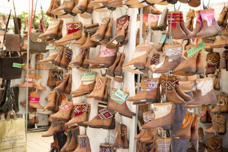 https://mdw-travel-data-us-east-1.s3.amazonaws.com/img/country/Spain/Las-Dalias-Hippy-Market/img_01.jpg