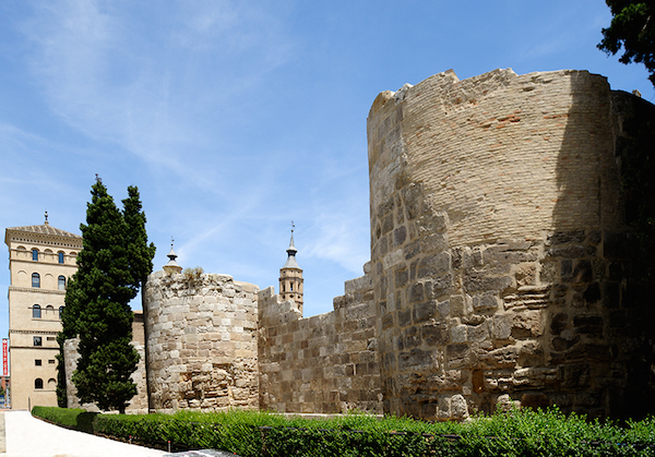 https://mdw-travel-data-us-east-1.s3.amazonaws.com/img/country/Spain/Las-Murallas-Romanas/img_04.jpg