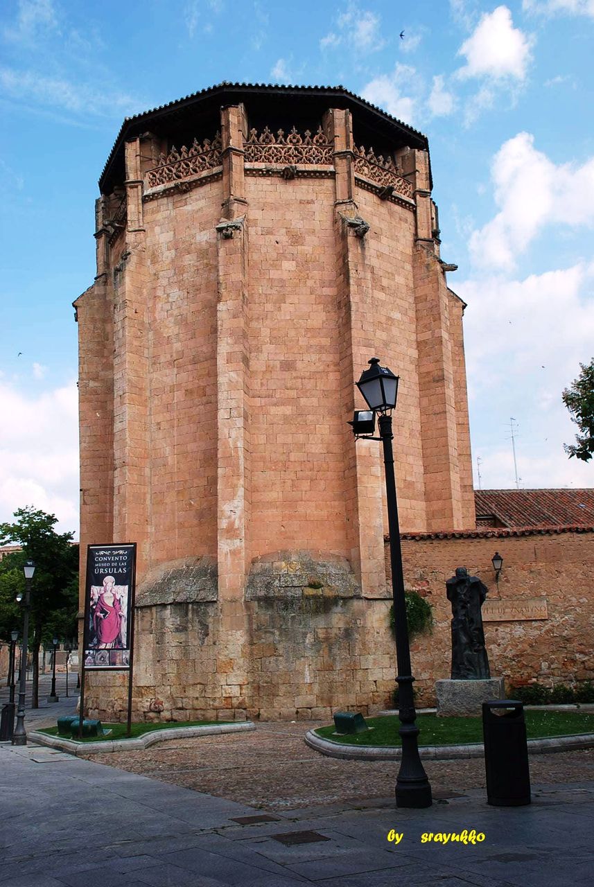 https://mdw-travel-data-us-east-1.s3.amazonaws.com/img/country/Spain/Las-Ursulas-Convent-and-Museum/img_02.jpg