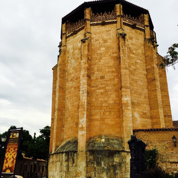 https://mdw-travel-data-us-east-1.s3.amazonaws.com/img/country/Spain/Las-Ursulas-Convent-and-Museum/img_05.jpg