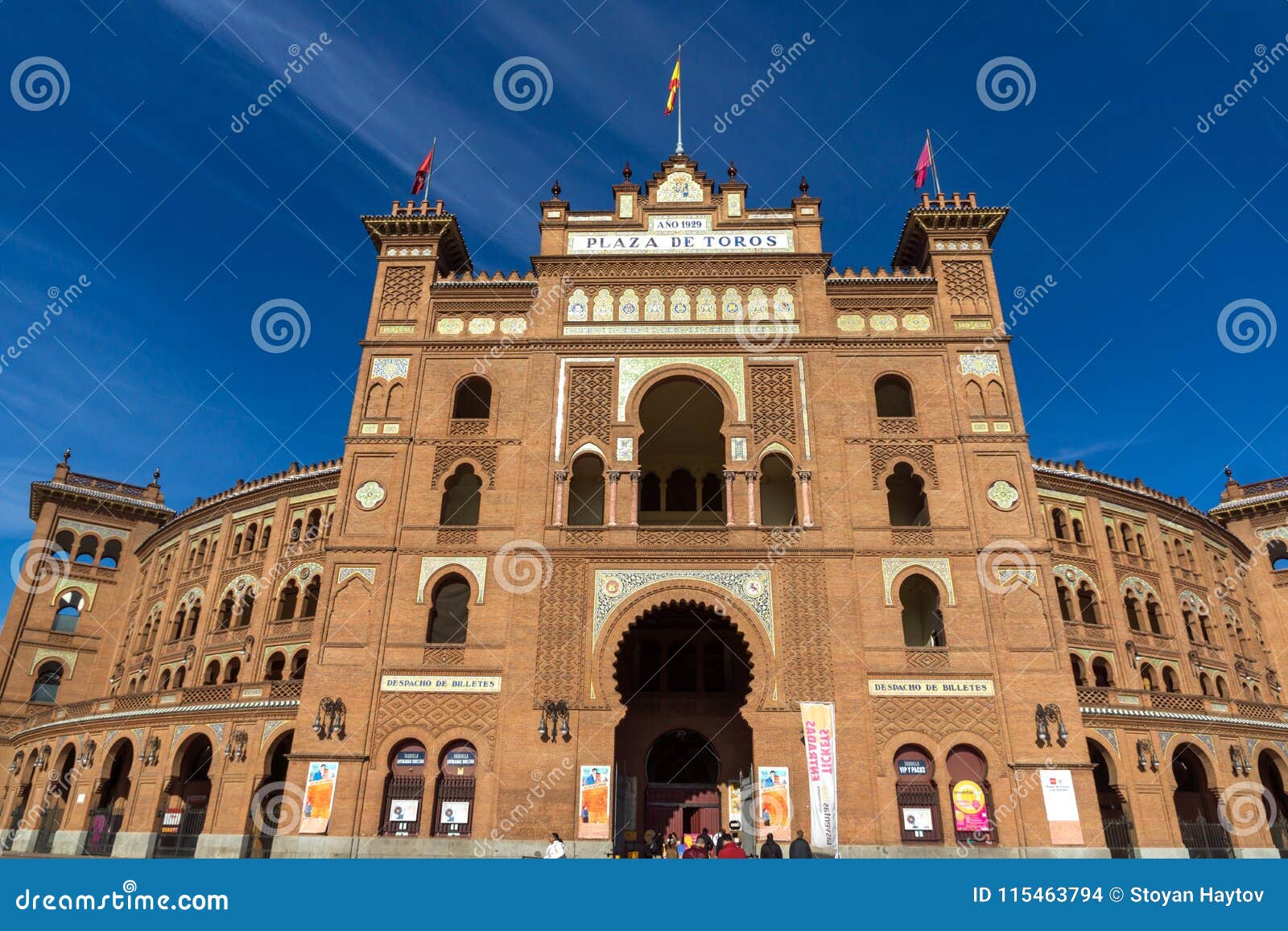 https://mdw-travel-data-us-east-1.s3.amazonaws.com/img/country/Spain/Las-Ventas-Bullring/img_05.jpg
