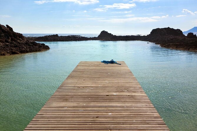 https://mdw-travel-data-us-east-1.s3.amazonaws.com/img/country/Spain/Los-Lobos-Island/img_03.jpg