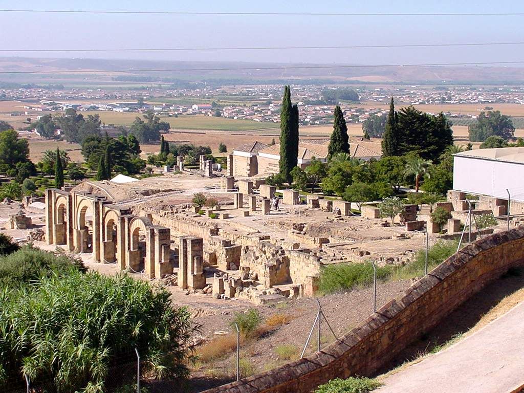 https://mdw-travel-data-us-east-1.s3.amazonaws.com/img/country/Spain/Madinat-Al-Zahra/img_05.jpg