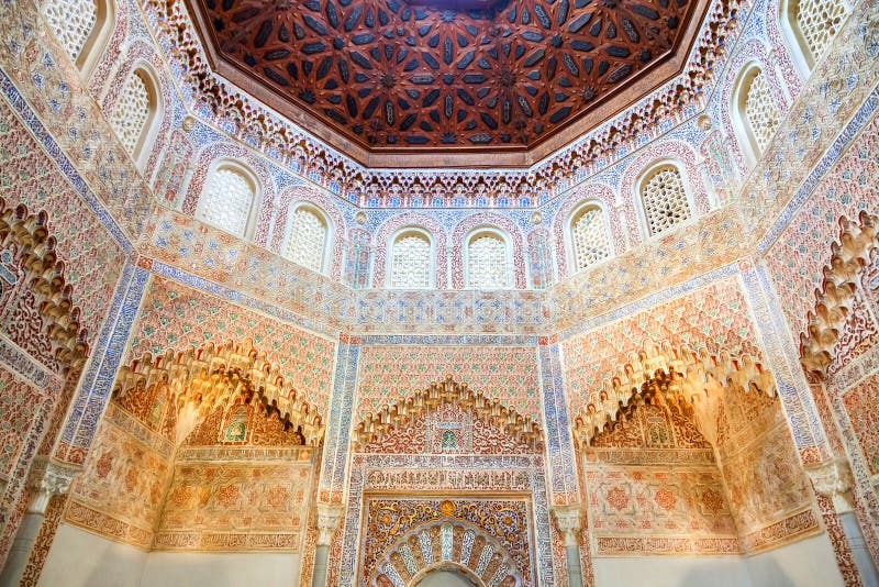 https://mdw-travel-data-us-east-1.s3.amazonaws.com/img/country/Spain/Madrasah-of-Granada/img_04.jpg