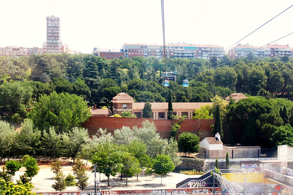 https://mdw-travel-data-us-east-1.s3.amazonaws.com/img/country/Spain/Madrid-Cable-Car/img_01.jpg