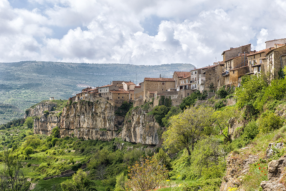 https://mdw-travel-data-us-east-1.s3.amazonaws.com/img/country/Spain/Maestrazgo-Cultural-Park/img_00.jpg