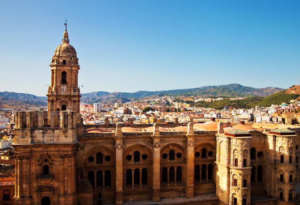 https://mdw-travel-data-us-east-1.s3.amazonaws.com/img/country/Spain/Malaga-Cathedral/img_01.jpg
