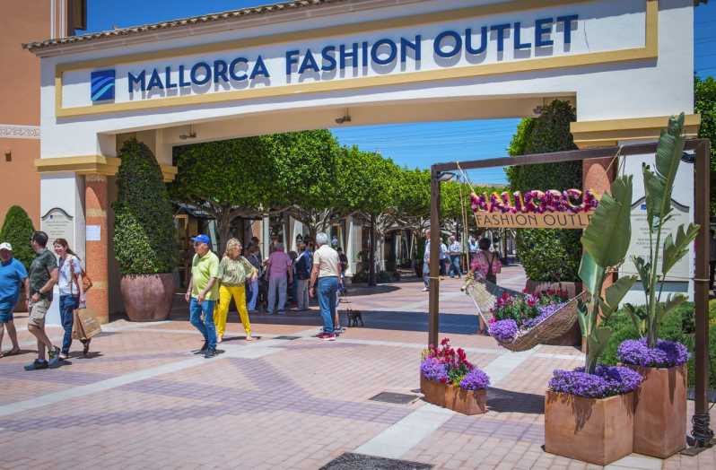 https://mdw-travel-data-us-east-1.s3.amazonaws.com/img/country/Spain/Mallorca-Fashion-Outlet/img_02.jpg