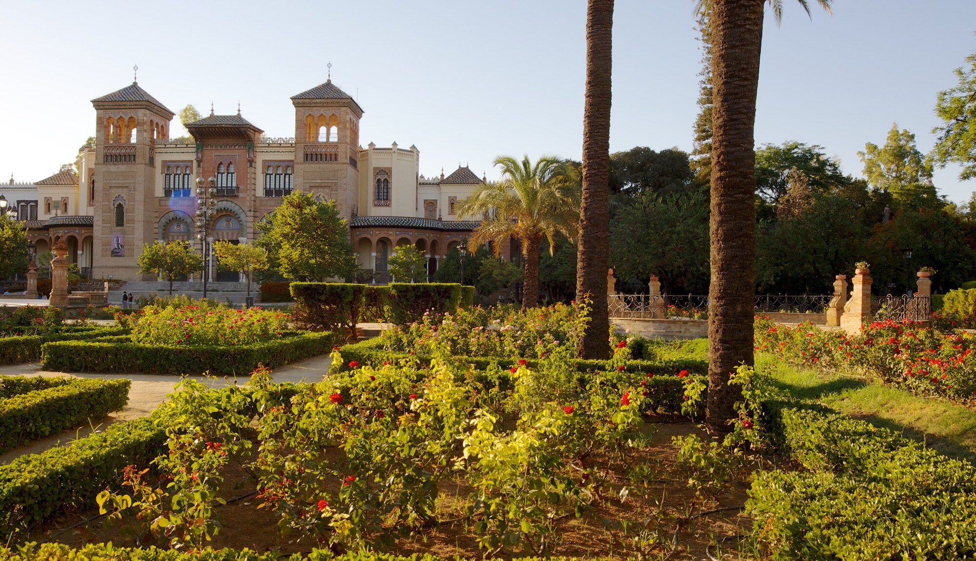https://mdw-travel-data-us-east-1.s3.amazonaws.com/img/country/Spain/Maria-Luisa-Park/img_00.jpg