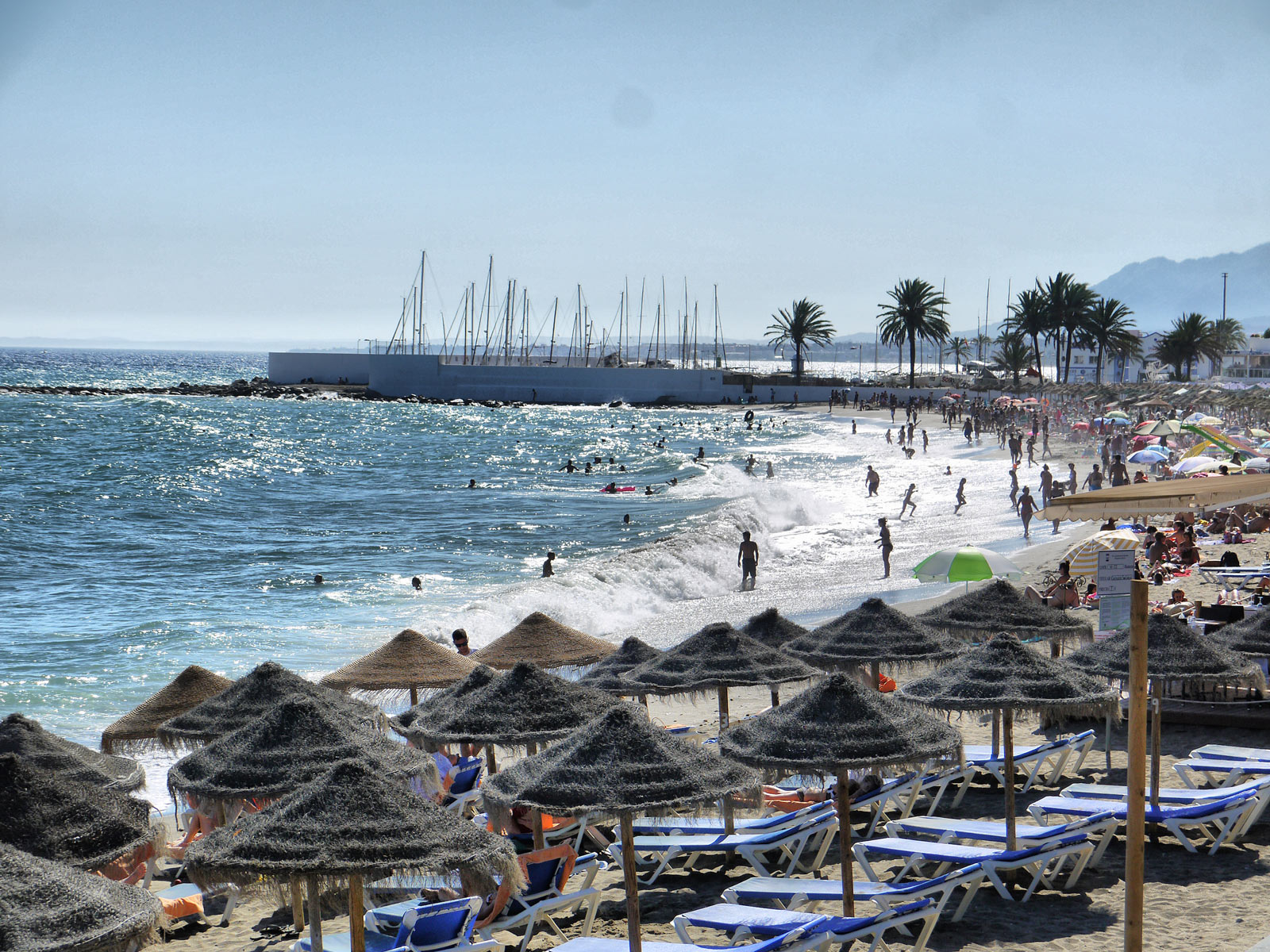 https://mdw-travel-data-us-east-1.s3.amazonaws.com/img/country/Spain/Marina-La-Bajadilla/img_03.jpg