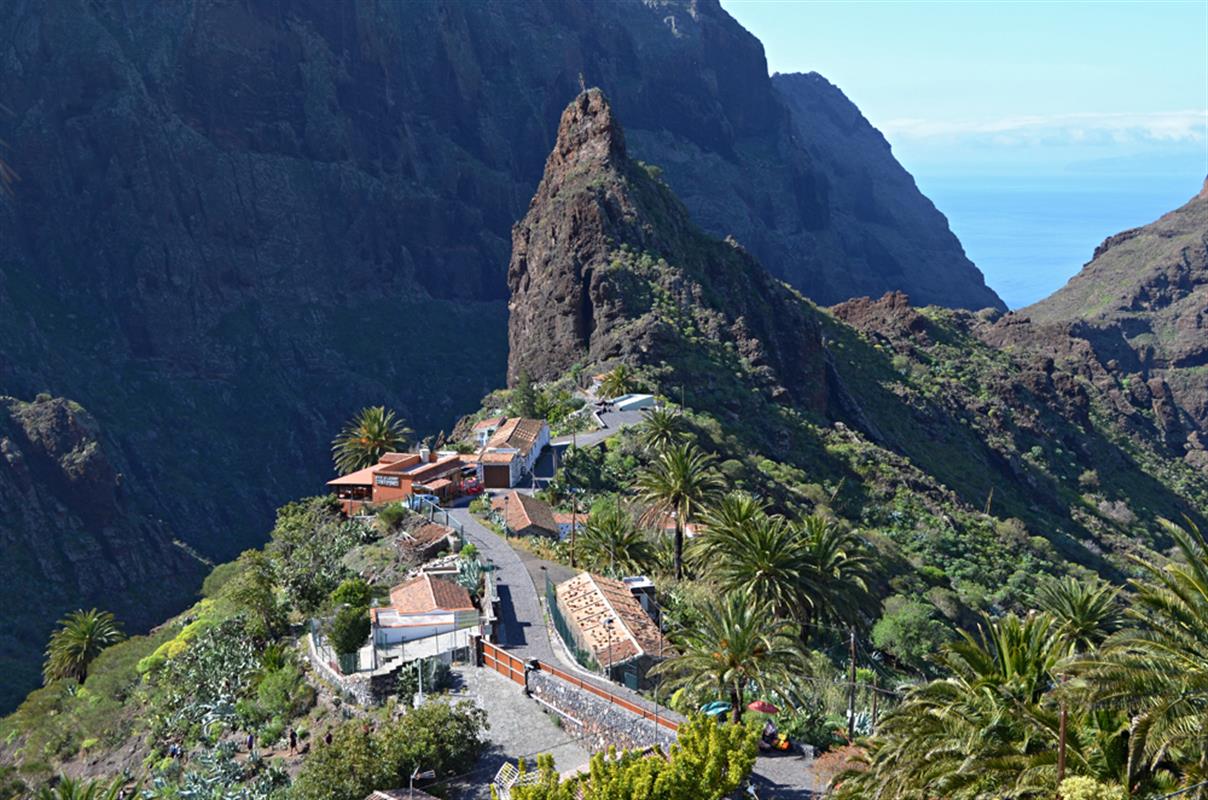 https://mdw-travel-data-us-east-1.s3.amazonaws.com/img/country/Spain/Masca-Valley/img_01.jpg