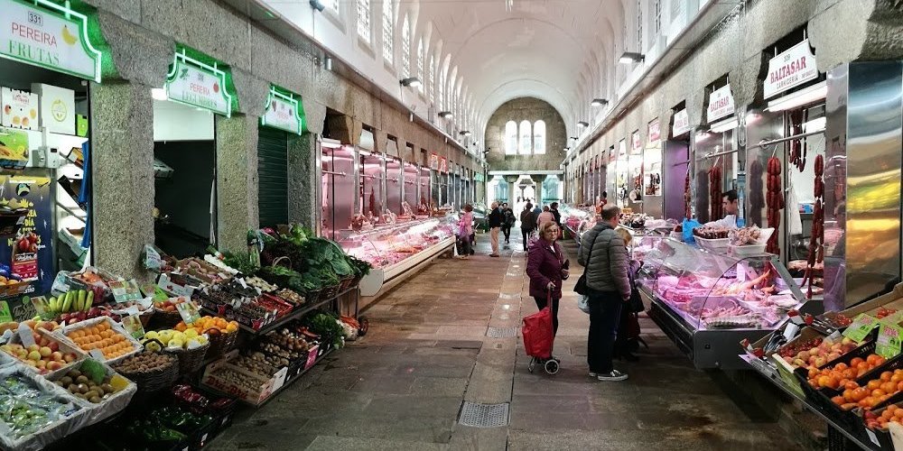 https://mdw-travel-data-us-east-1.s3.amazonaws.com/img/country/Spain/Mercado-de-Abastos/img_03.jpg
