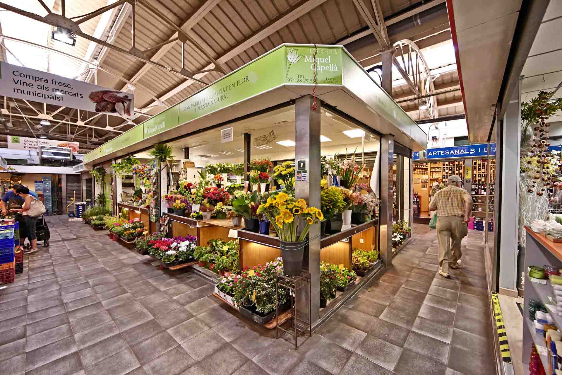 https://mdw-travel-data-us-east-1.s3.amazonaws.com/img/country/Spain/Mercat-de-Santa-Catalina/img_02.jpg