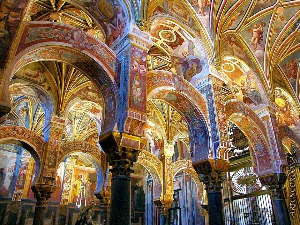 https://mdw-travel-data-us-east-1.s3.amazonaws.com/img/country/Spain/Mezquita-Catedral-de-Cordoba/img_05.jpg