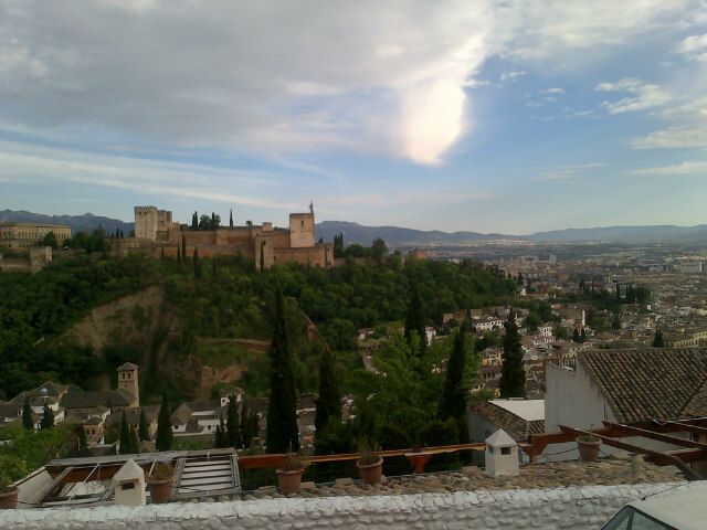 https://mdw-travel-data-us-east-1.s3.amazonaws.com/img/country/Spain/Mirador-de-San-Nicolas/img_02.jpg