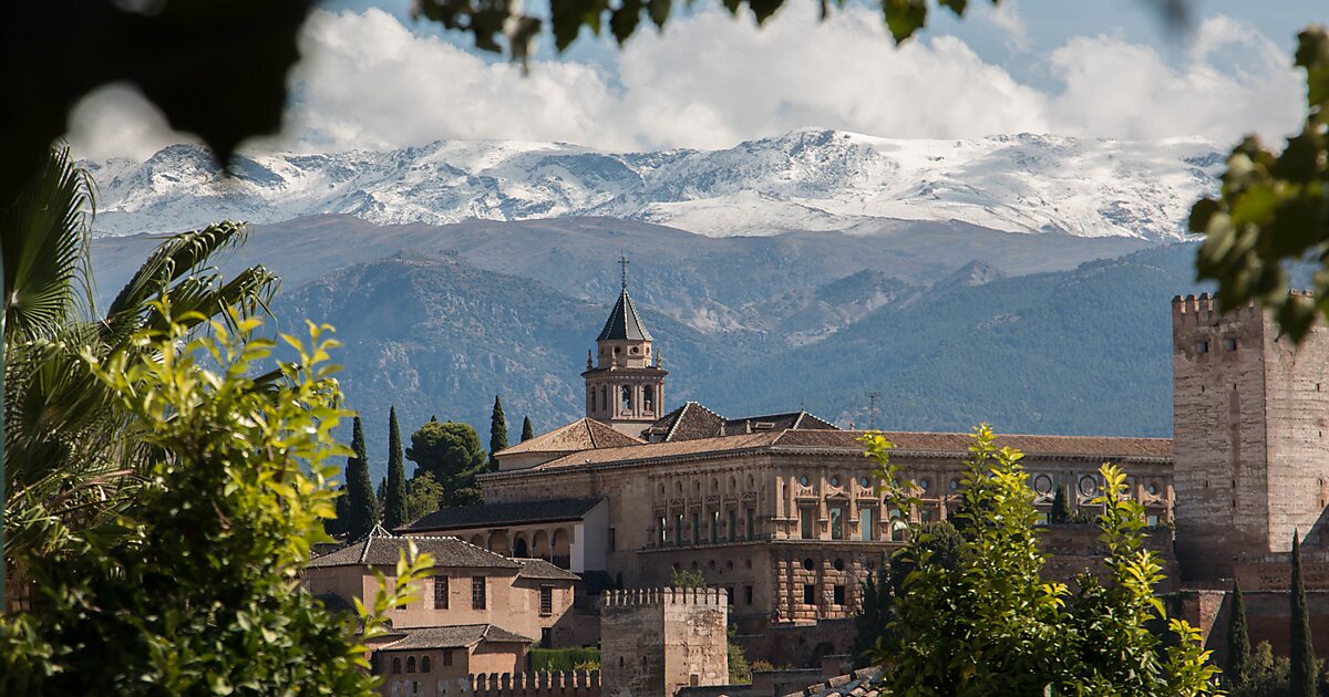 https://mdw-travel-data-us-east-1.s3.amazonaws.com/img/country/Spain/Mirador-de-San-Nicolas/img_05.jpg