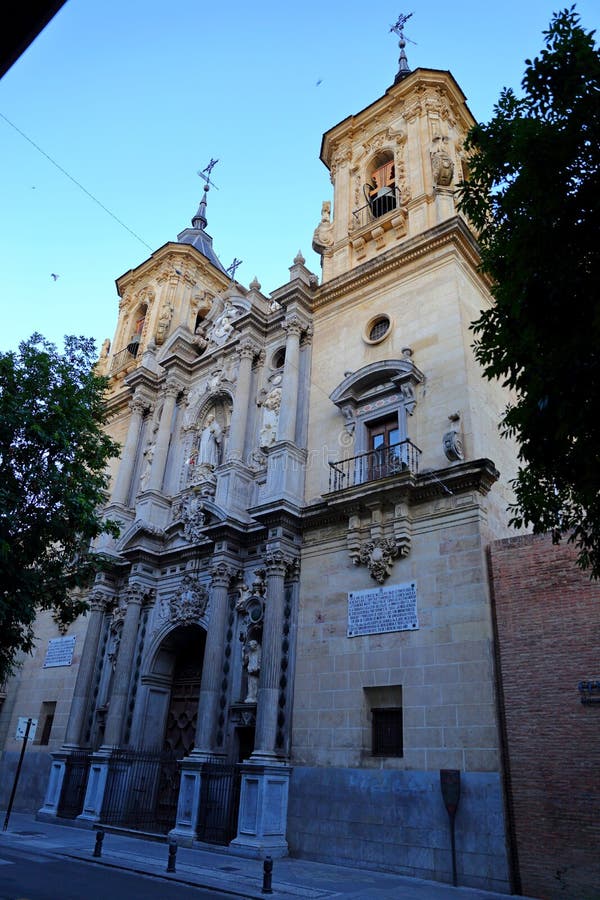 https://mdw-travel-data-us-east-1.s3.amazonaws.com/img/country/Spain/Monastery-of-Saint-Jerome/img_02.jpg