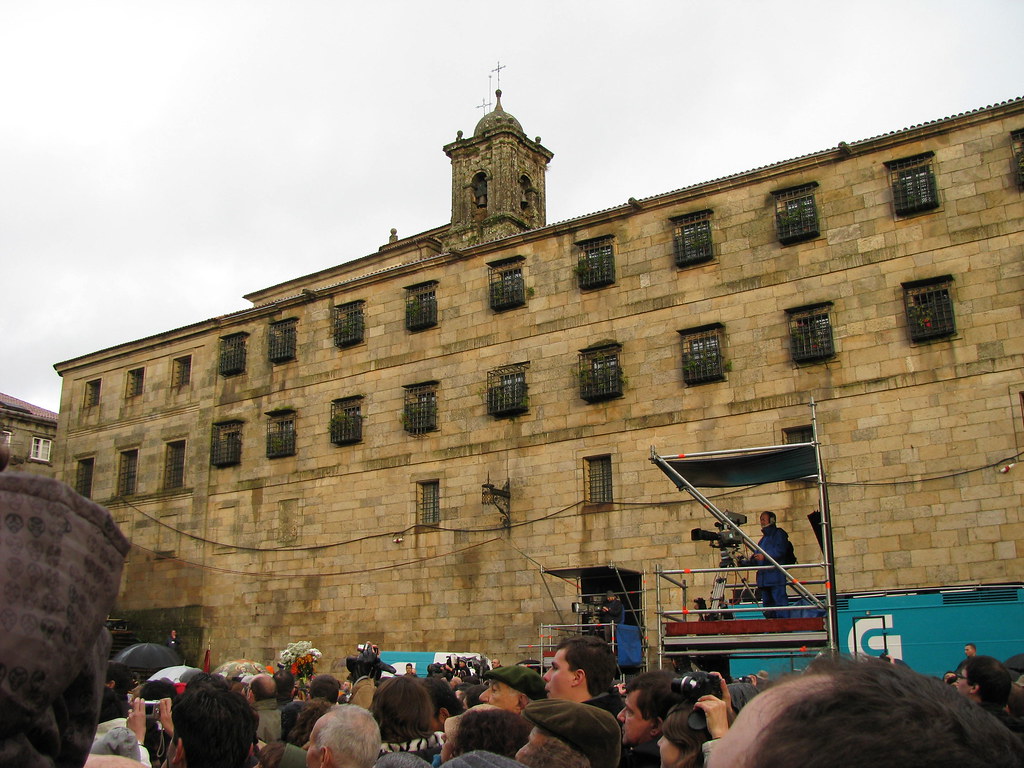 https://mdw-travel-data-us-east-1.s3.amazonaws.com/img/country/Spain/Monastery-of-San-Paio-de-Antealtares/img_03.jpg