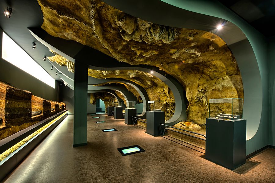 https://mdw-travel-data-us-east-1.s3.amazonaws.com/img/country/Spain/Museo-Regional-de-Prehistoria-y-Arqueologia/img_01.jpg