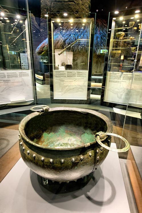 https://mdw-travel-data-us-east-1.s3.amazonaws.com/img/country/Spain/Museo-de-Prehistoria-y-Arqueologia-de-Cantabria/img_04.jpg