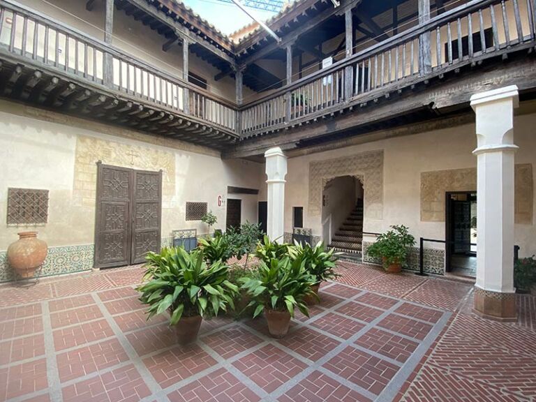 https://mdw-travel-data-us-east-1.s3.amazonaws.com/img/country/Spain/Museo-del-Greco/img_02.jpg