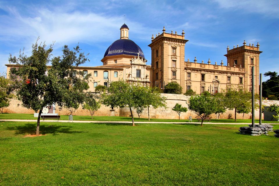 https://mdw-travel-data-us-east-1.s3.amazonaws.com/img/country/Spain/Museum-of-Fine-Arts-of-Valencia/img_05.jpg