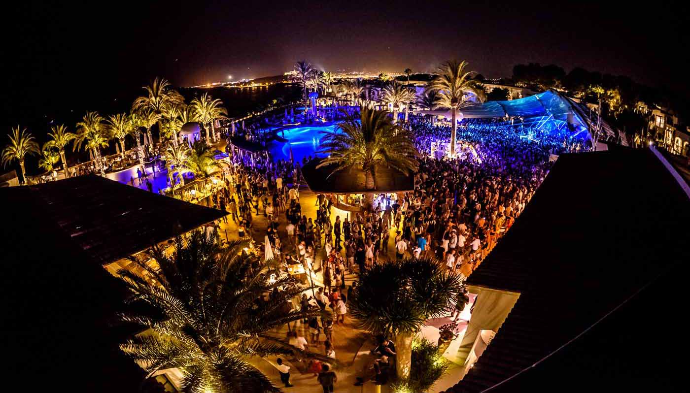 https://mdw-travel-data-us-east-1.s3.amazonaws.com/img/country/Spain/Pacha-Ibiza/img_05.jpg