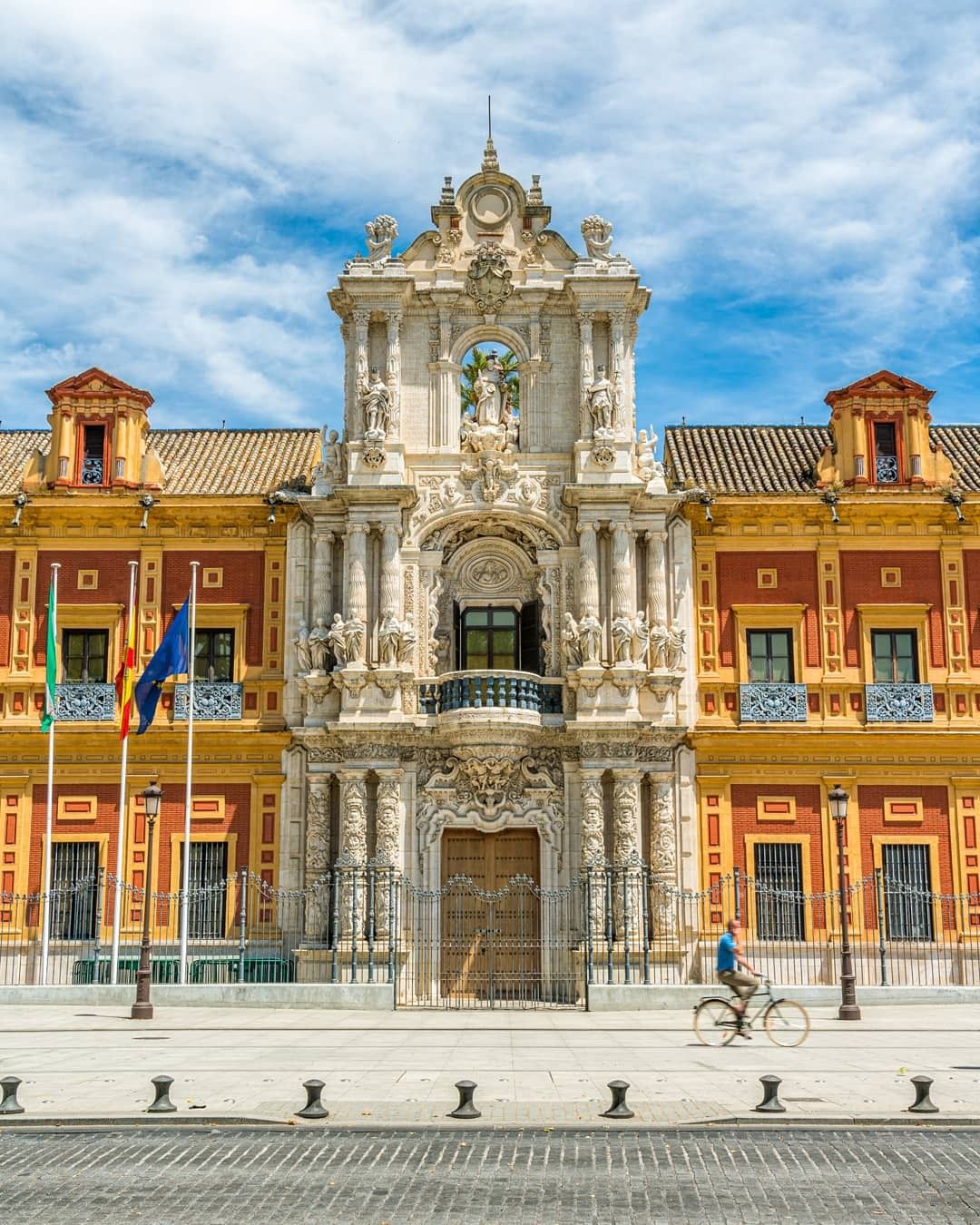 https://mdw-travel-data-us-east-1.s3.amazonaws.com/img/country/Spain/Palacio-de-San-Telmo/img_03.jpg