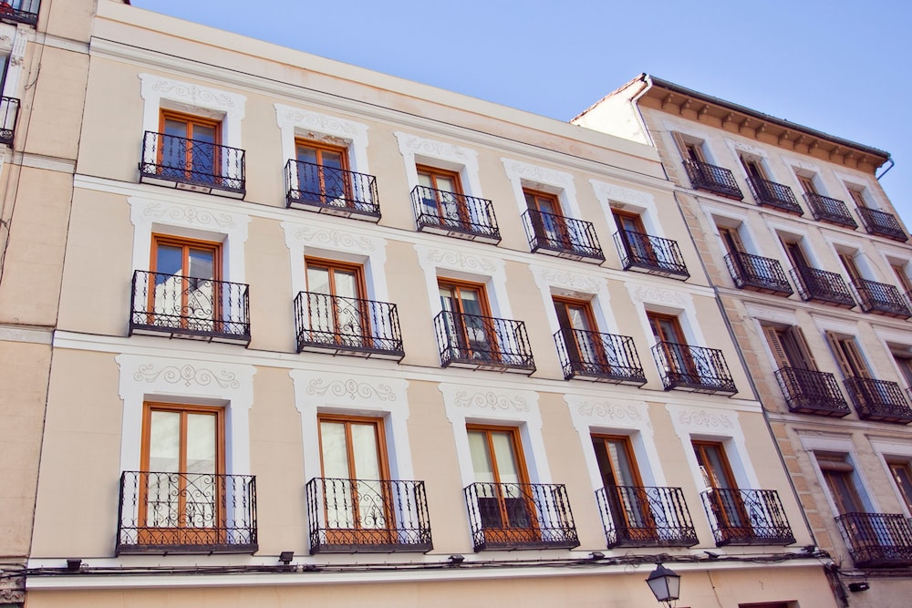 https://mdw-travel-data-us-east-1.s3.amazonaws.com/img/country/Spain/Palafox-Hotel/img_05.jpg