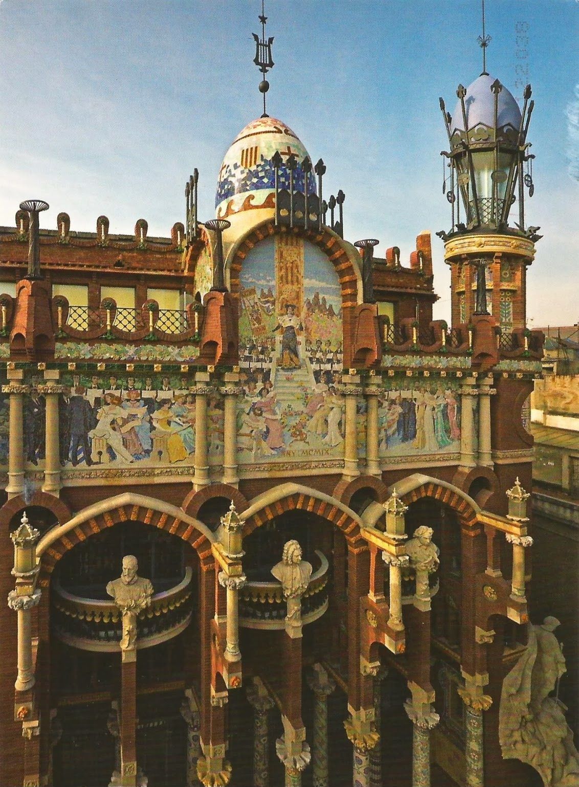 https://mdw-travel-data-us-east-1.s3.amazonaws.com/img/country/Spain/Palau-de-la-Musica-Catalana/img_01.jpg