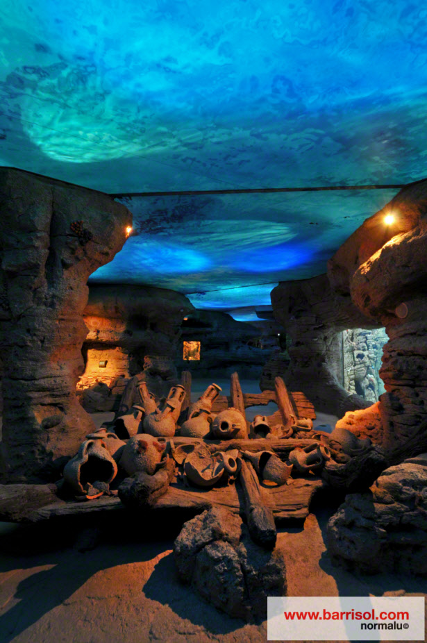 https://mdw-travel-data-us-east-1.s3.amazonaws.com/img/country/Spain/Palma-Aquarium/img_04.jpg