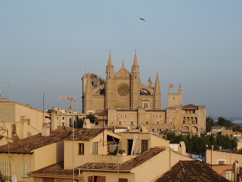 https://mdw-travel-data-us-east-1.s3.amazonaws.com/img/country/Spain/Palma-City-Hall/img_05.jpg
