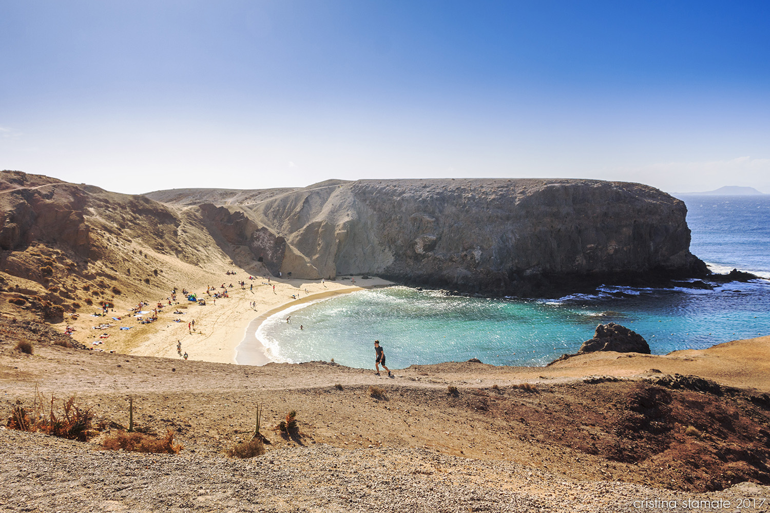 https://mdw-travel-data-us-east-1.s3.amazonaws.com/img/country/Spain/Papagayo-Beach/img_01.jpg