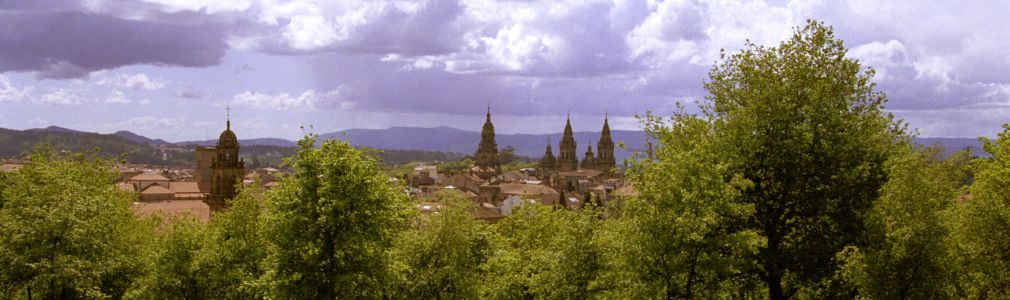 https://mdw-travel-data-us-east-1.s3.amazonaws.com/img/country/Spain/Parque-de-San-Domingos-de-Bonaval/img_04.jpg
