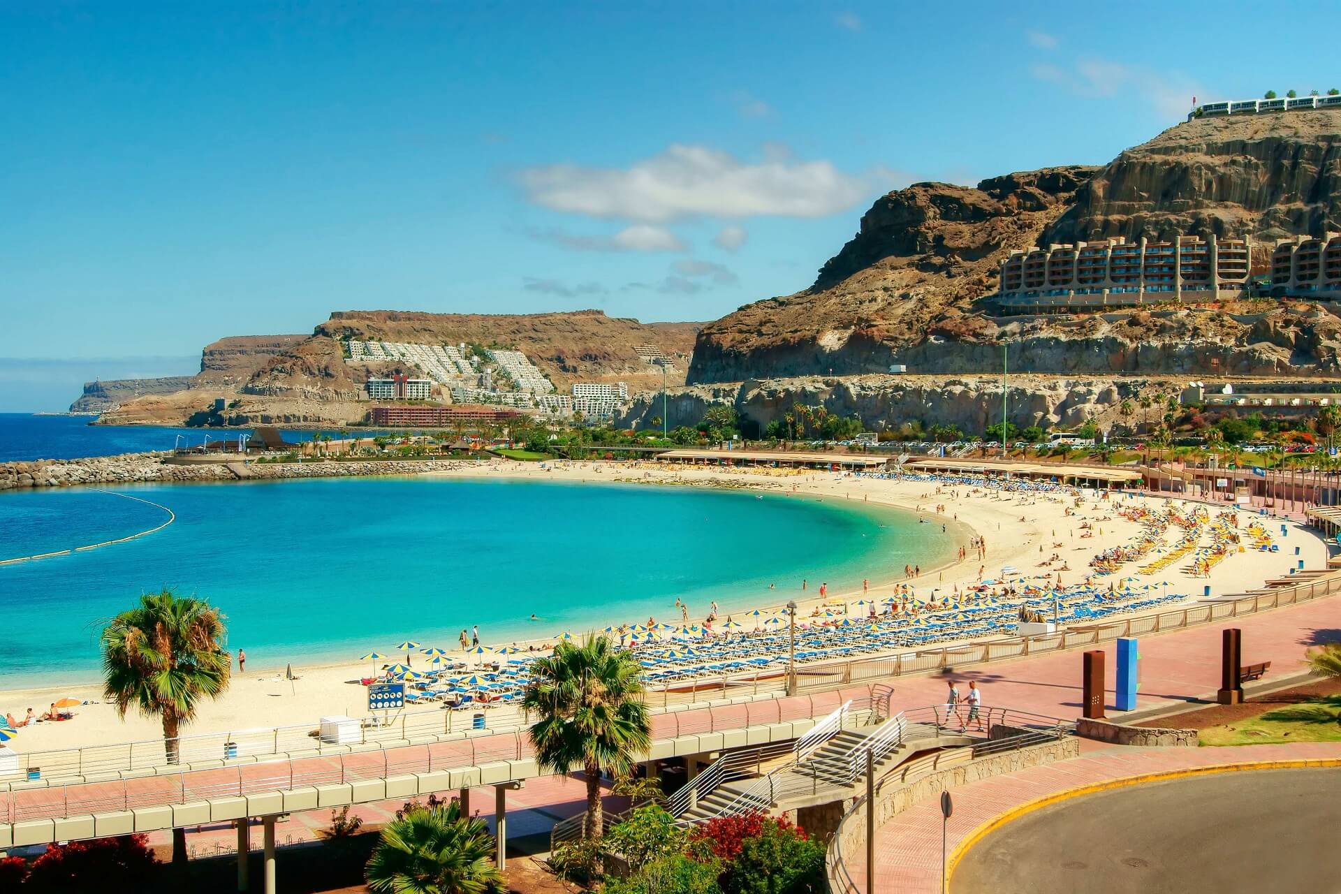 https://mdw-travel-data-us-east-1.s3.amazonaws.com/img/country/Spain/Paseo-de-Canarias/img_02.jpg