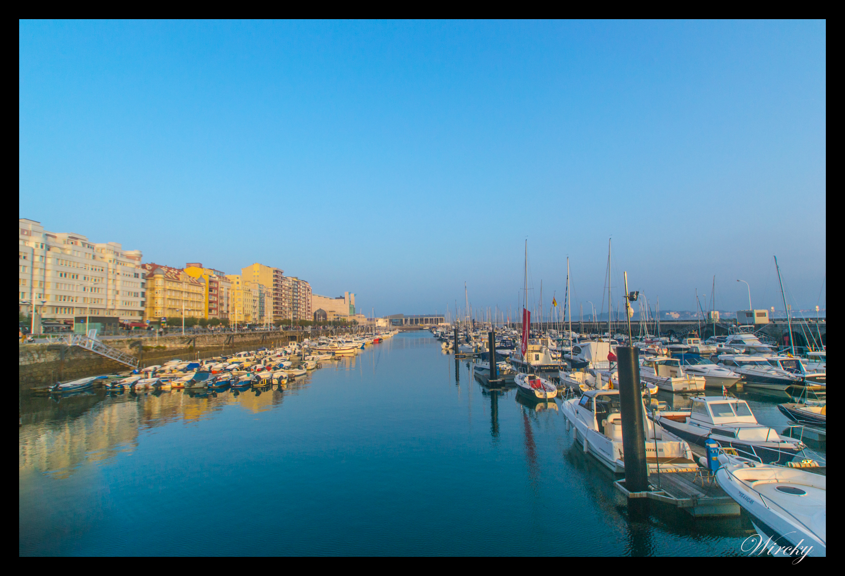 https://mdw-travel-data-us-east-1.s3.amazonaws.com/img/country/Spain/Paseo-maritimo-de-Santander/img_03.jpg