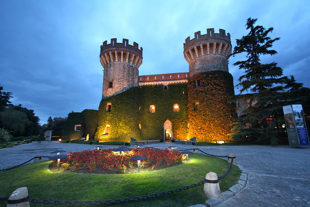 https://mdw-travel-data-us-east-1.s3.amazonaws.com/img/country/Spain/Peralada-Castle/img_02.jpg