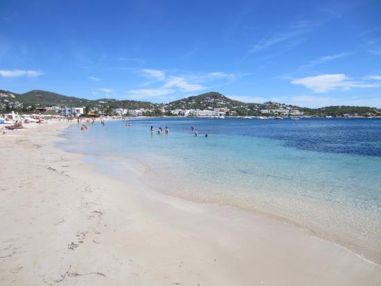 https://mdw-travel-data-us-east-1.s3.amazonaws.com/img/country/Spain/Playa-de-Talamanca/img_00.jpg