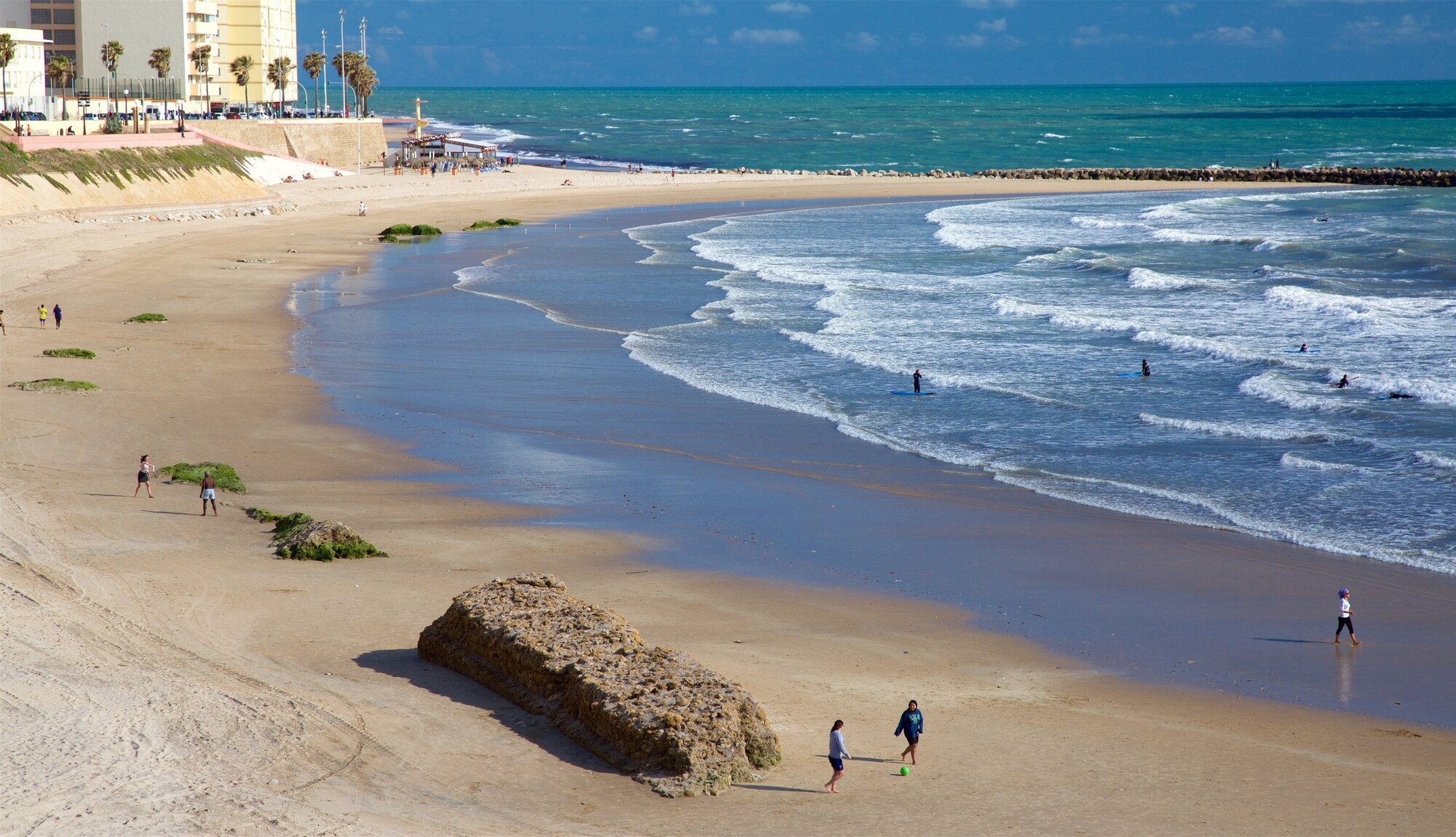 https://mdw-travel-data-us-east-1.s3.amazonaws.com/img/country/Spain/Playa-de-la-Victoria/img_00.jpg